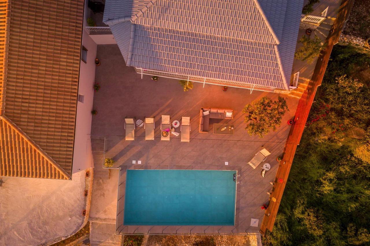 The View Villa Maries  ภายนอก รูปภาพ