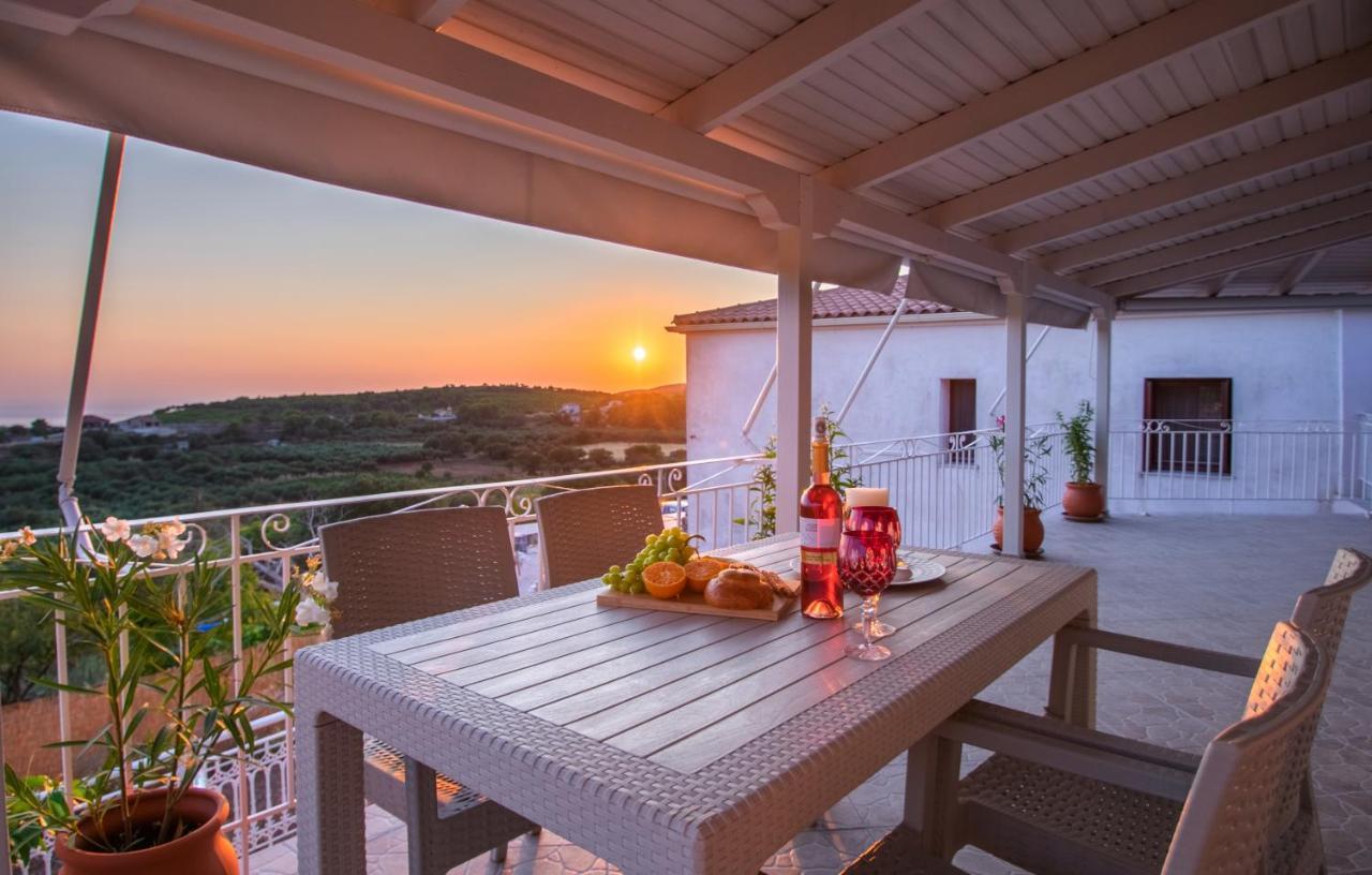 The View Villa Maries  ภายนอก รูปภาพ