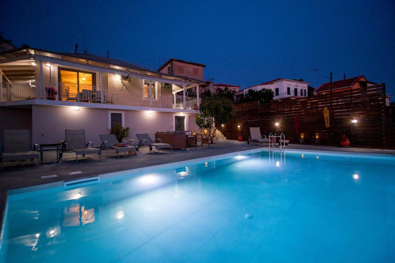 The View Villa Maries  ภายนอก รูปภาพ