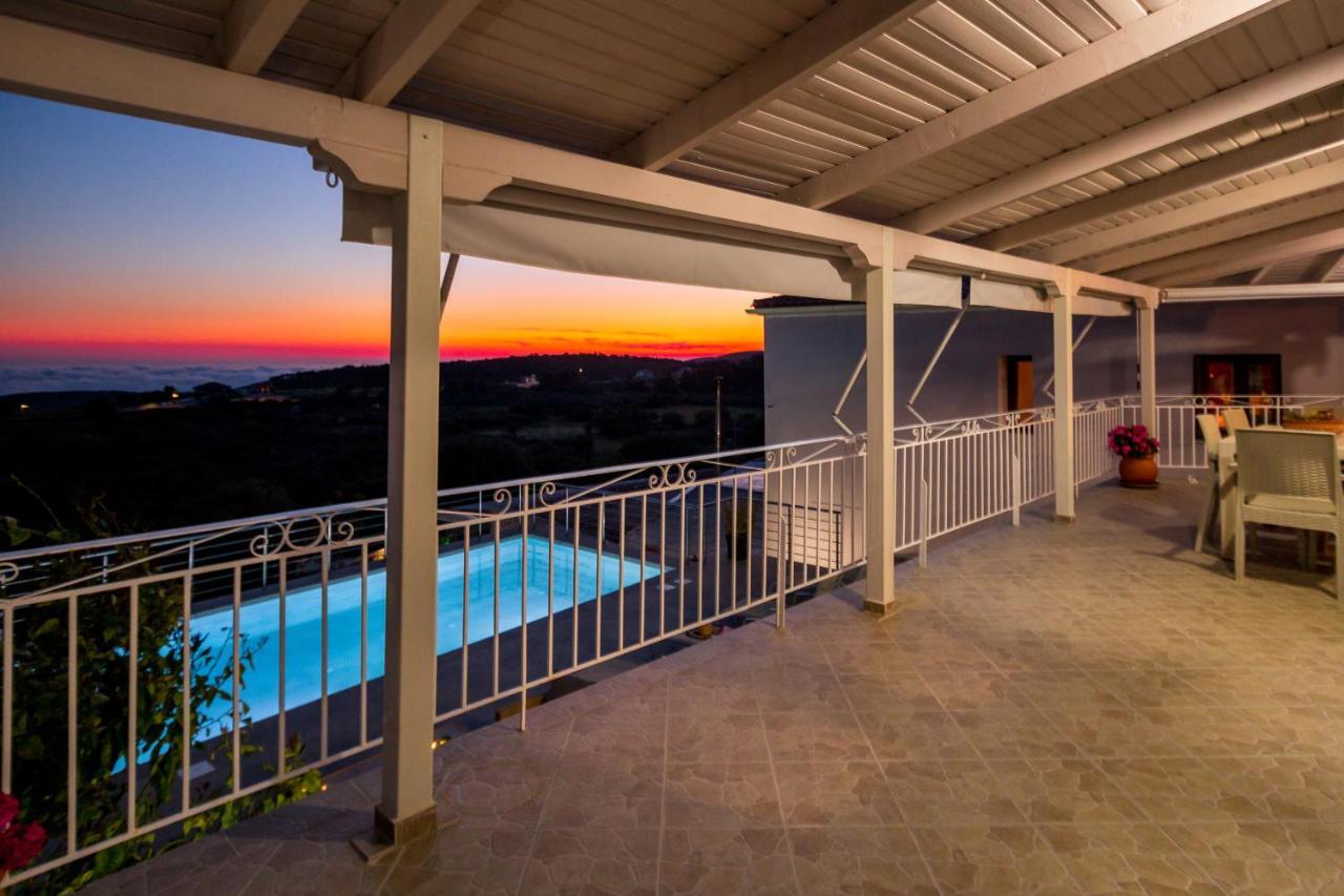 The View Villa Maries  ภายนอก รูปภาพ