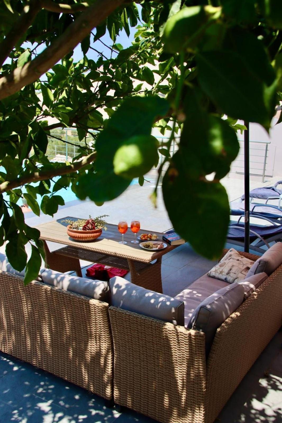 The View Villa Maries  ภายนอก รูปภาพ
